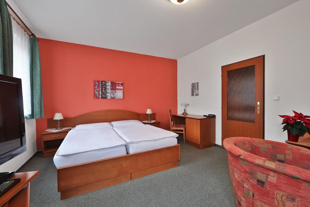 Attic Hotel Prague Exterior photo