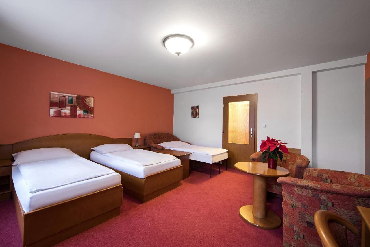 Attic Hotel Prague Exterior photo