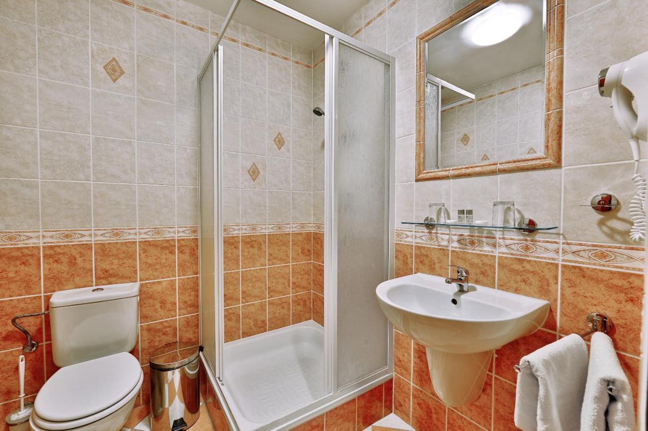 Attic Hotel Prague Exterior photo